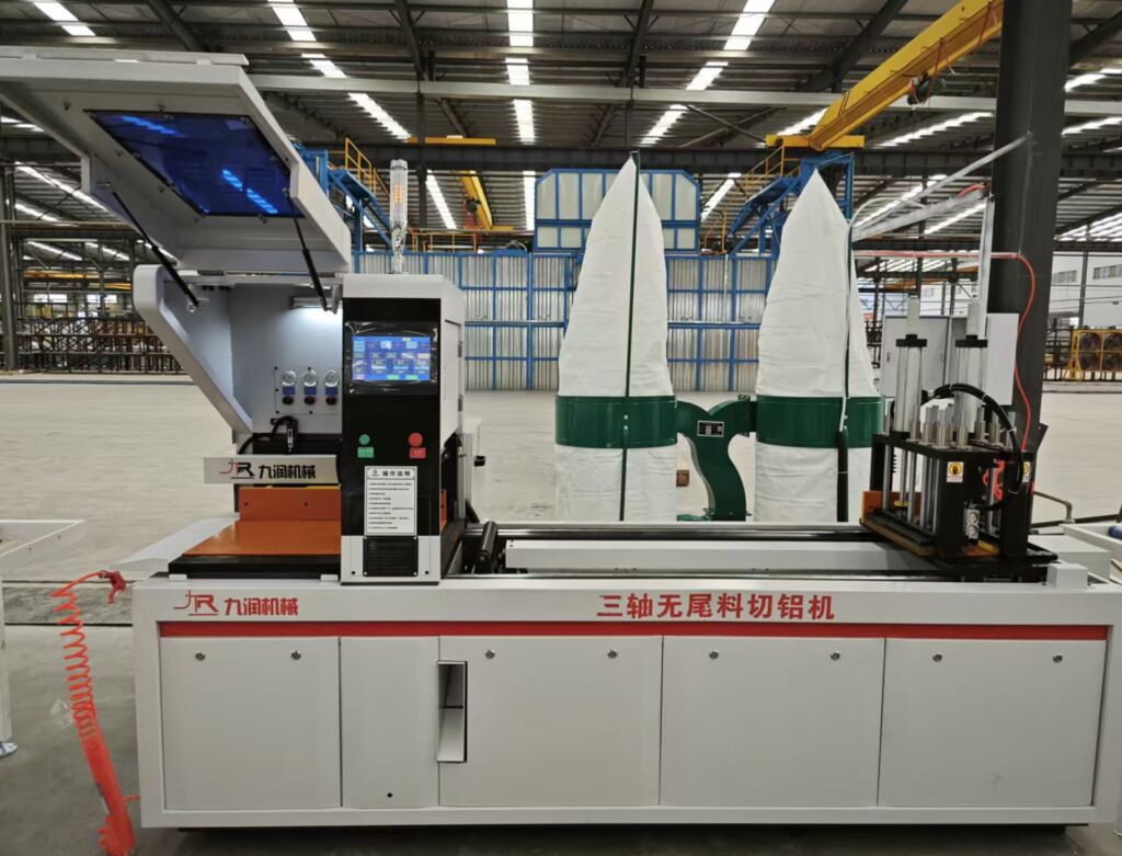 Customer-site aluminum profile CNC cutting system (Jiurun solution)