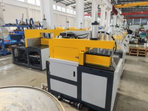 JR-455Y Hydraulic Horizontal Semi-Auto Aluminum Cutter: Full Machine & Operation Area