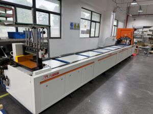 Full appearance of the JR-650CNC-3A-15 fully automatic CNC aluminum cutting machine in the production workshop