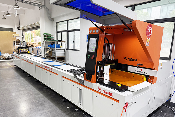 Industrial aluminum cutting machine (JR series) in automated factory production scene